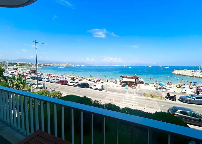 Seaside Serenity - - Beachfront - Διαμέρισμα *