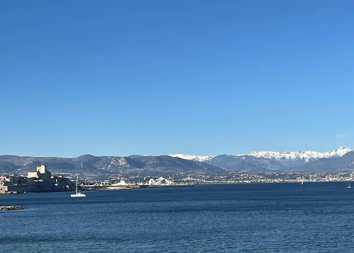 Appartamento Seaside Serenity - - Beachfront - Antibes